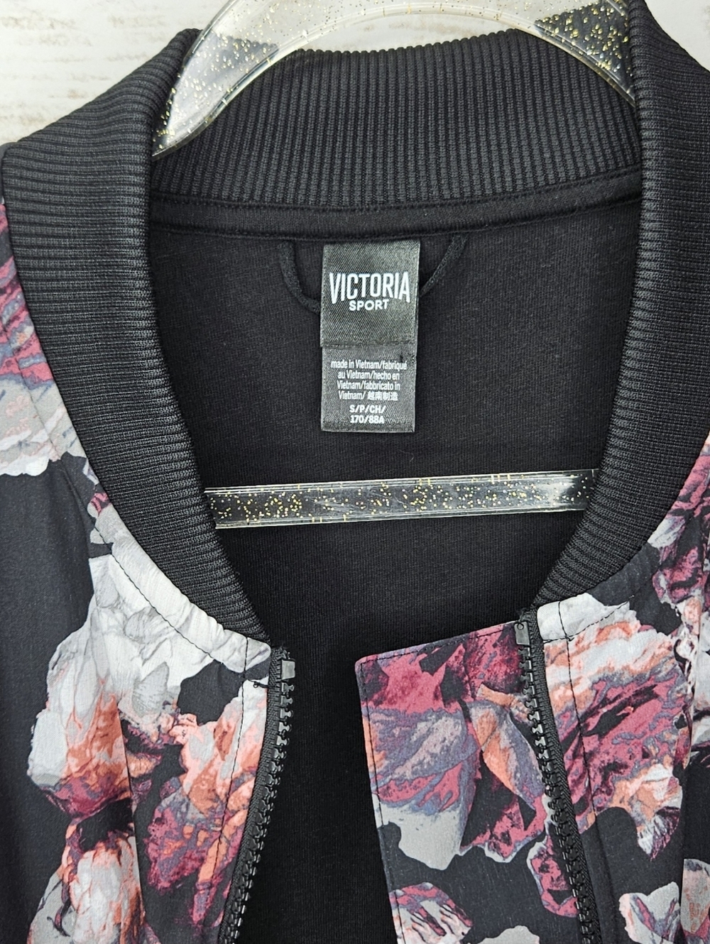 Victoria Sport Roses Zippered Bomber Jacket Size Small - Picture 4 of 9